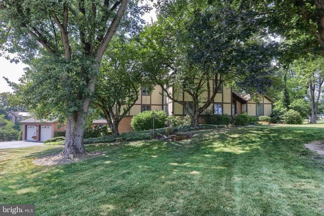 1 BANBURY RD, Hummelstown, PA 17036