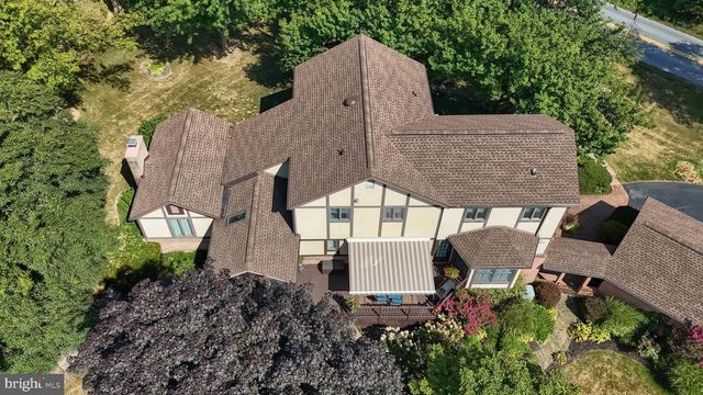 1 BANBURY RD, Hummelstown, PA 17036