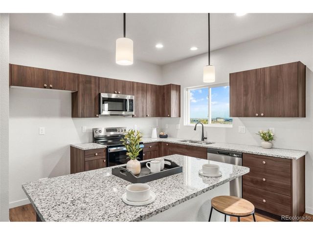832 E Loma Dr, Pueblo West, CO 81007