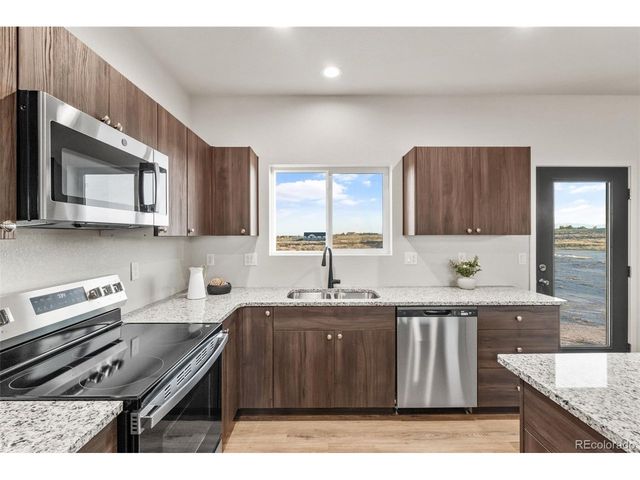 832 E Loma Dr, Pueblo West, CO 81007