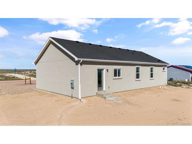 832 E Loma Dr, Pueblo West, CO 81007
