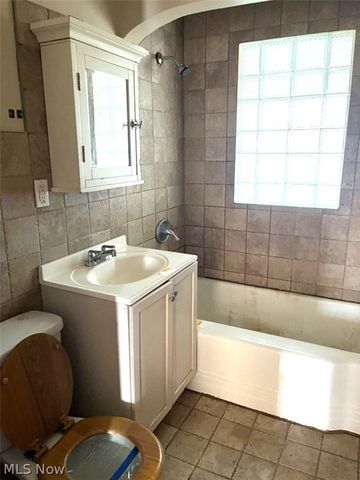 133 Ohio Avenue, Niles, OH 44446
