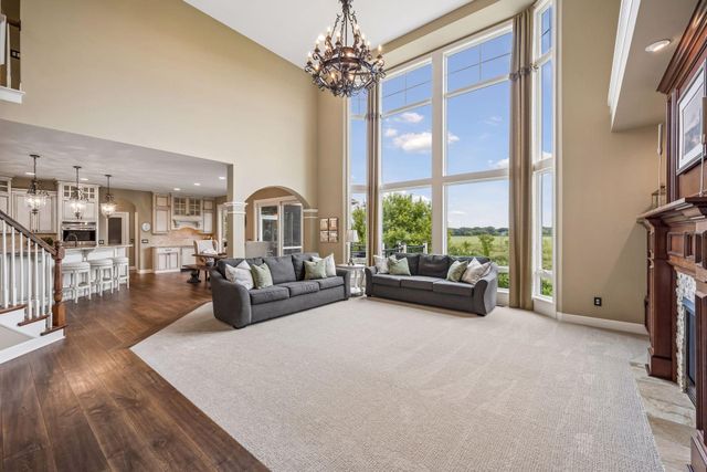 4544 Bluebell Trail N, Medina, MN 55340