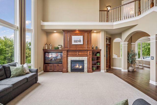 4544 Bluebell Trail N, Medina, MN 55340