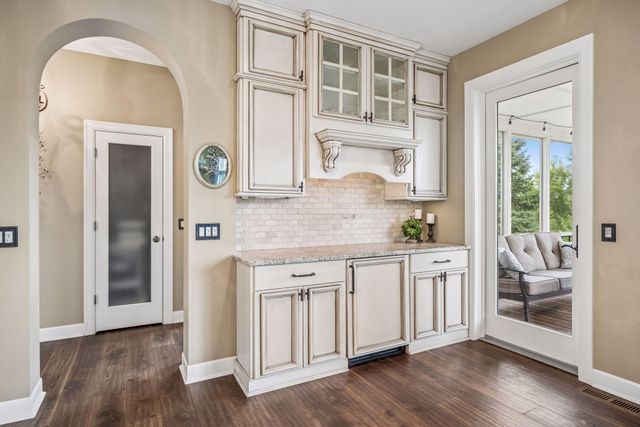 4544 Bluebell Trail N, Medina, MN 55340