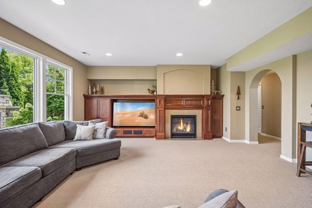 4544 Bluebell Trail N, Medina, MN 55340