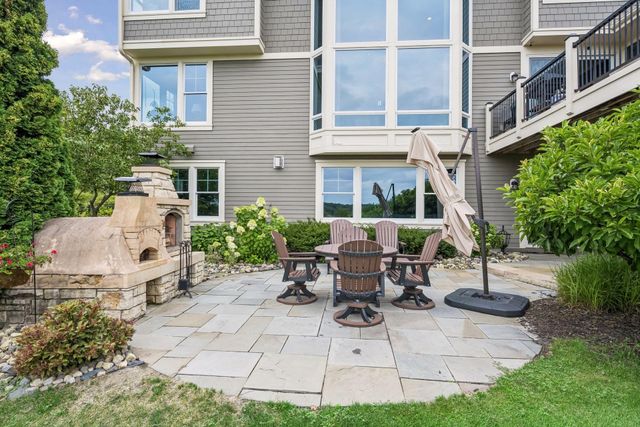 4544 Bluebell Trail N, Medina, MN 55340