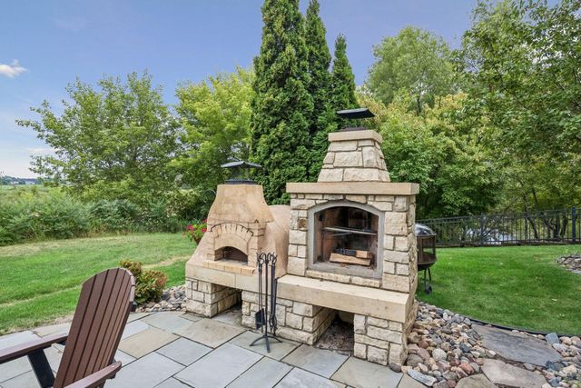 4544 Bluebell Trail N, Medina, MN 55340