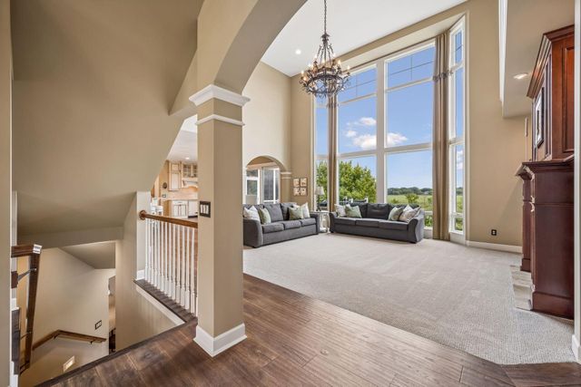 4544 Bluebell Trail N, Medina, MN 55340