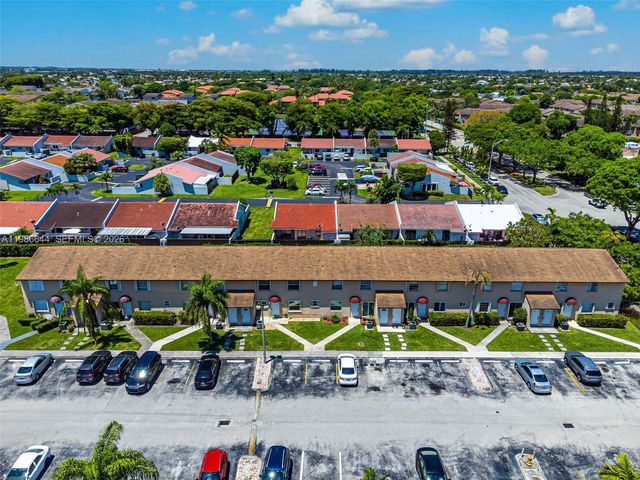 15260 SW 80th St 10, Kendall, FL 33193