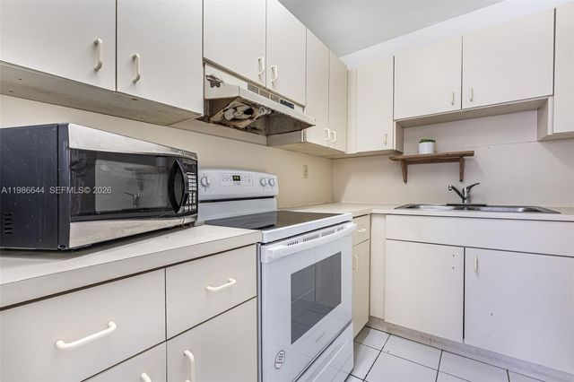 15260 SW 80th St 10, Kendall, FL 33193