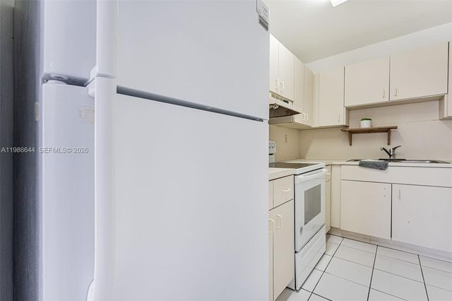 15260 SW 80th St 10, Kendall, FL 33193