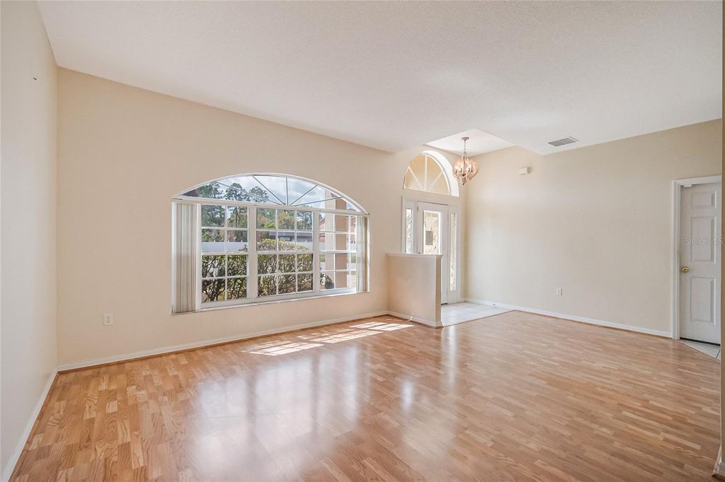 Image 7 of property listing at 603 PINEHURST COURT, Kissimmee, FL 34758