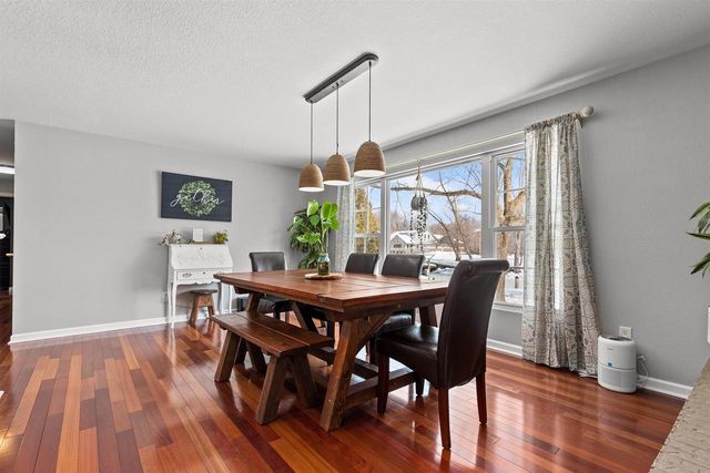 1866 CLIFFVIEW COURT, Oshkosh, WI 54901