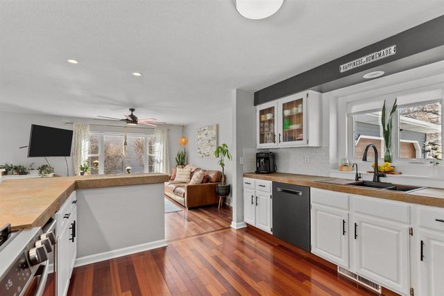 1866 CLIFFVIEW COURT, Oshkosh, WI 54901