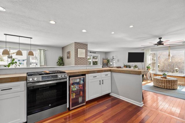 1866 CLIFFVIEW COURT, Oshkosh, WI 54901