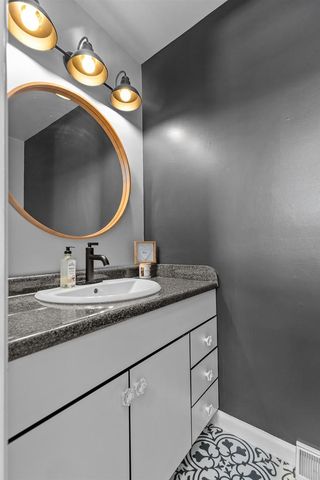 1866 CLIFFVIEW COURT, Oshkosh, WI 54901