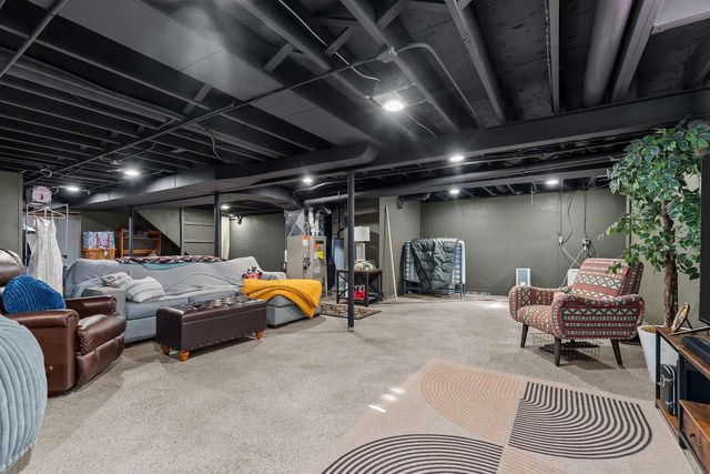 1866 CLIFFVIEW COURT, Oshkosh, WI 54901