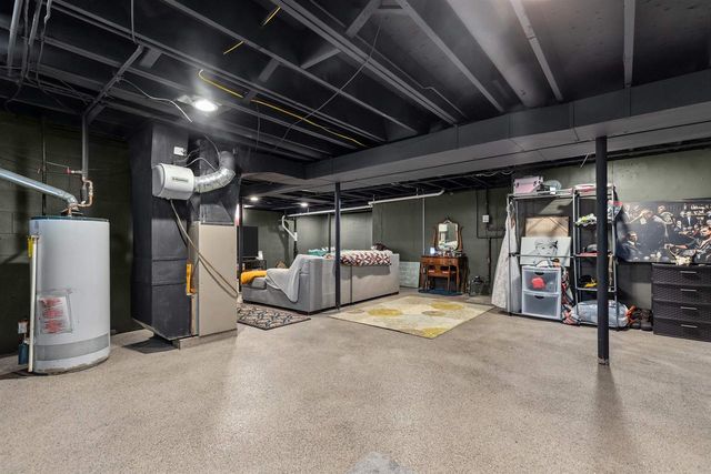 1866 CLIFFVIEW COURT, Oshkosh, WI 54901