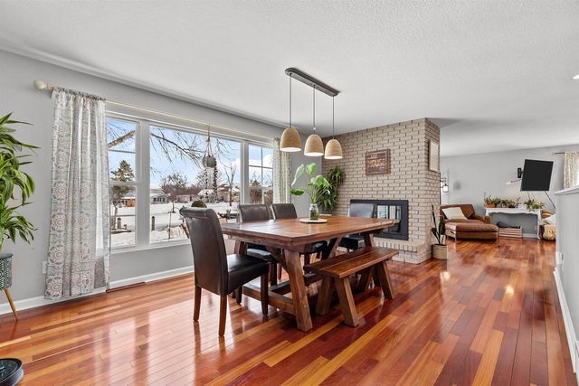 1866 CLIFFVIEW COURT, Oshkosh, WI 54901