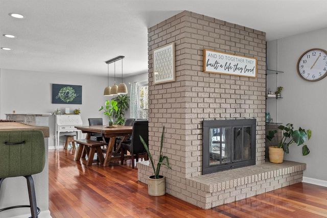 1866 CLIFFVIEW COURT, Oshkosh, WI 54901