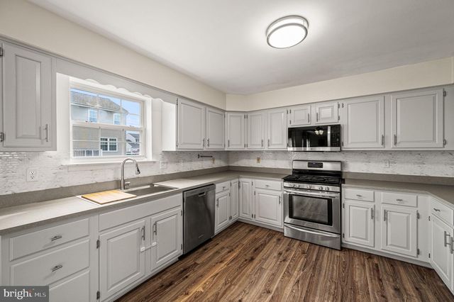 822 KARLYN LN, Collegeville, PA 19426