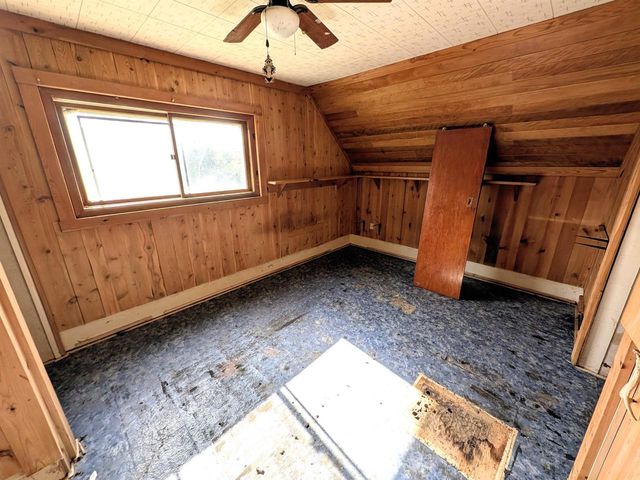 1607 6th St E, Ashland, WI 54806