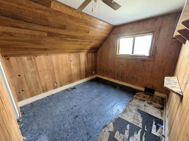 1607 6th St E, Ashland, WI 54806