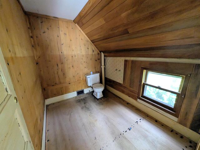 1607 6th St E, Ashland, WI 54806