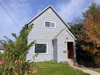 1607 6th St E, Ashland, WI 54806