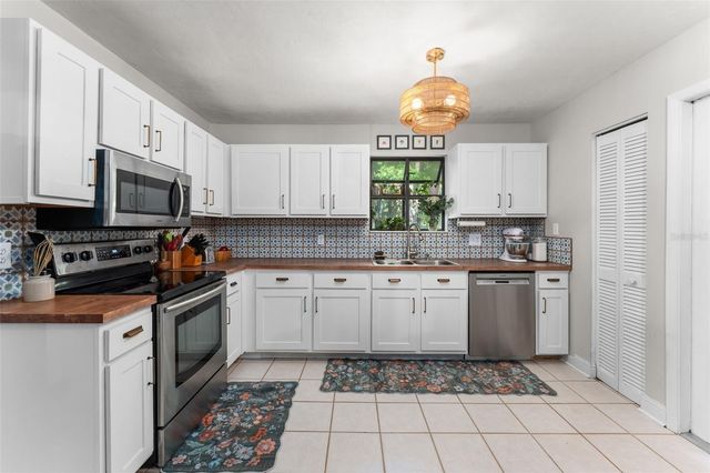 3724 NW 53RD TERRACE, Gainesville, FL 32606