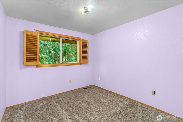 8514 Bender Circle NE, Bremerton, WA 98312