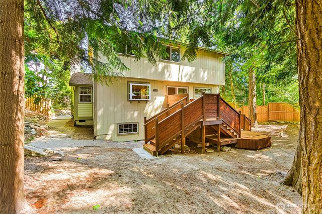 8514 Bender Circle NE, Bremerton, WA 98312