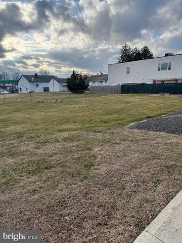 46 CUNNINGHAM AVE, Hamilton, NJ 08610