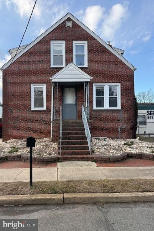 46 CUNNINGHAM AVE, Hamilton, NJ 08610