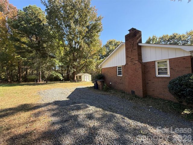 201 Allison Drive, Matthews, NC 28104