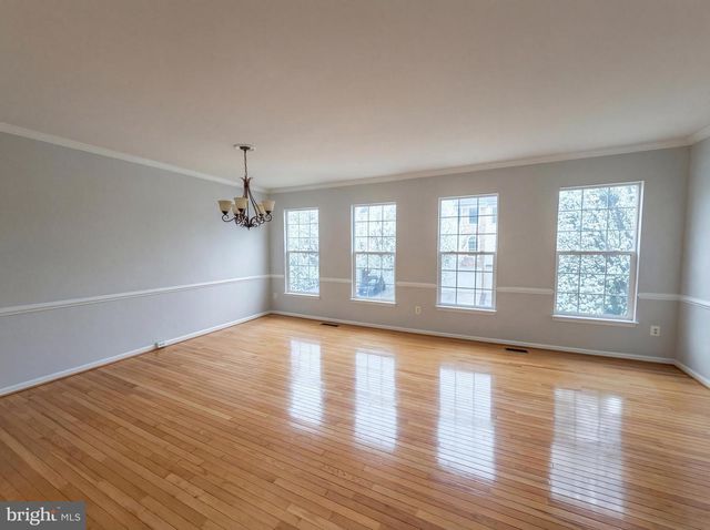 43684 PHELPS TER, Ashburn, VA 20147