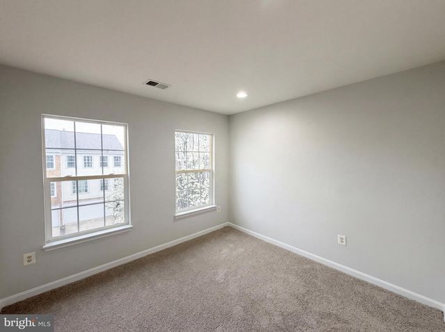 43684 PHELPS TER, Ashburn, VA 20147