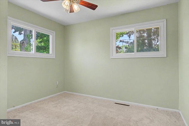 602 SHUE DR, Newark, DE 19713