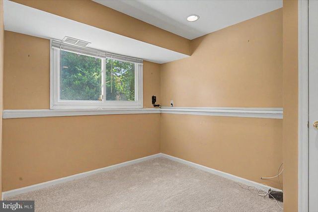 602 SHUE DR, Newark, DE 19713