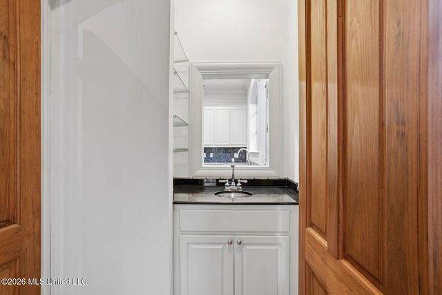 1227 Belvoir Place, Jackson, MS 39202