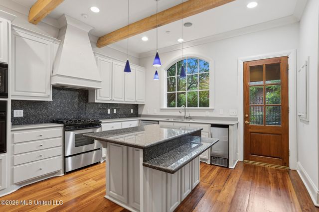 1227 Belvoir Place, Jackson, MS 39202