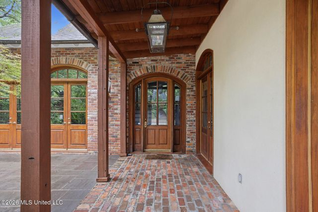 1227 Belvoir Place, Jackson, MS 39202