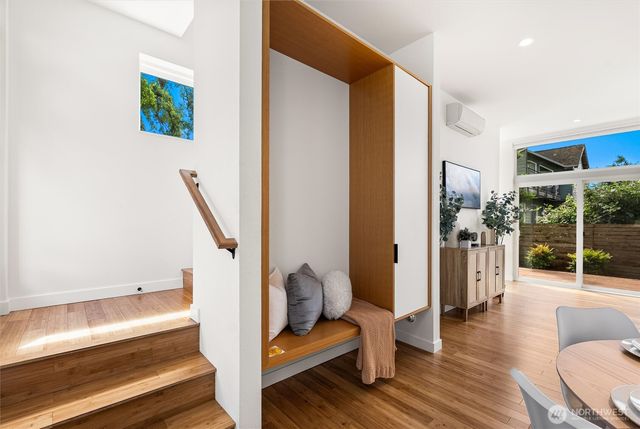 1821 S Lane Street, Seattle, WA 98144