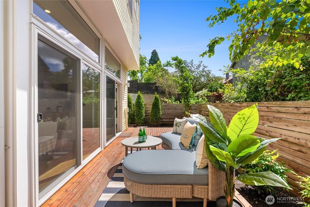 1821 S Lane Street, Seattle, WA 98144
