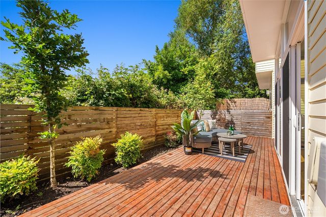 1821 S Lane Street, Seattle, WA 98144