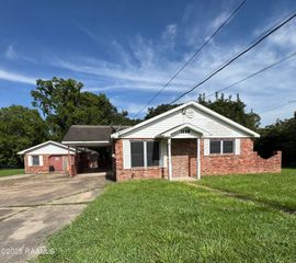 1225 S Railroad Avenue, Opelousas, LA 70570