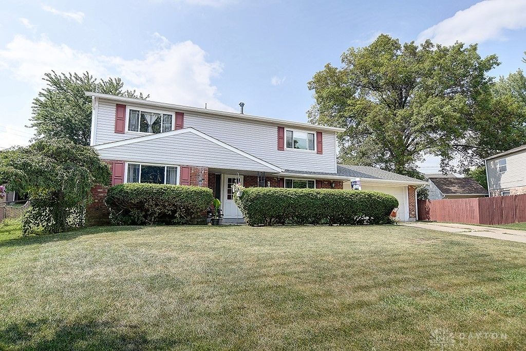 6447 Highbury Road, Huber Heights, OH 45424