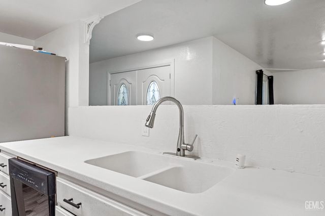 5313 Annette Street, Bakersfield, CA 93313