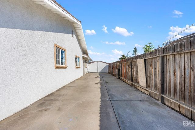 5313 Annette Street, Bakersfield, CA 93313